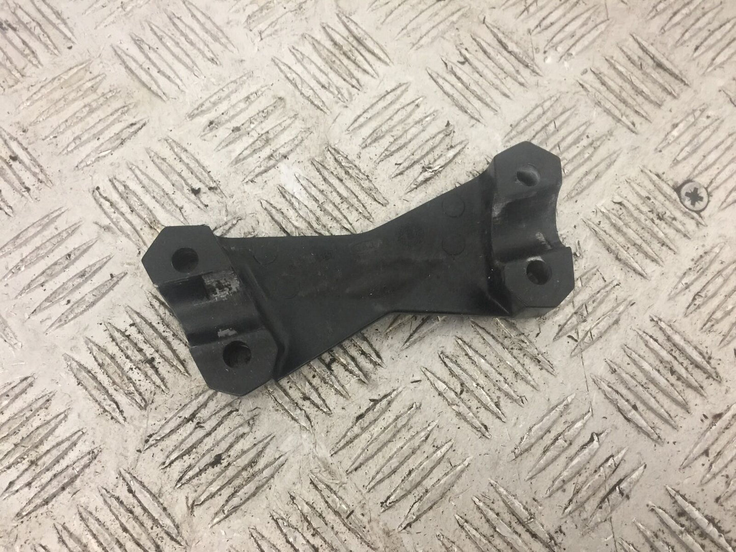 KAWASAKI Z750 Z 750 HANDLE BAR CLAMP YEAR 2009-2012 (STOCK 810)