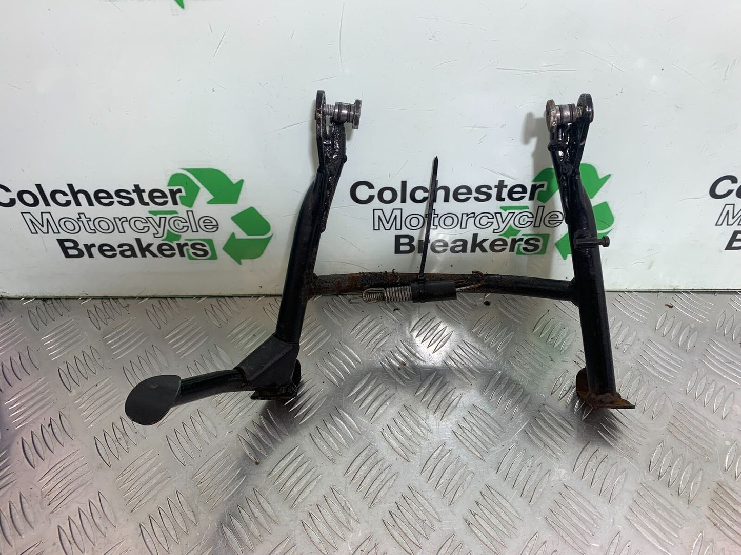 APRILIA FUTURA RST 1000 CENTER STAND YEAR 2001-2005 (CMB1033)