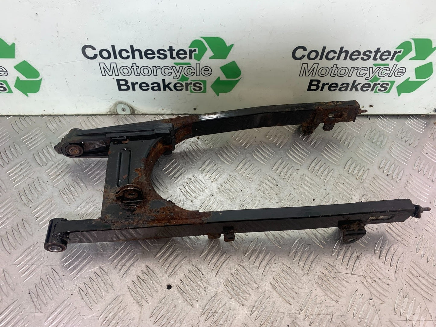 HONDA CBF125 CBF 125 SWINGARM YEAR 2009-14 (CMB1172)