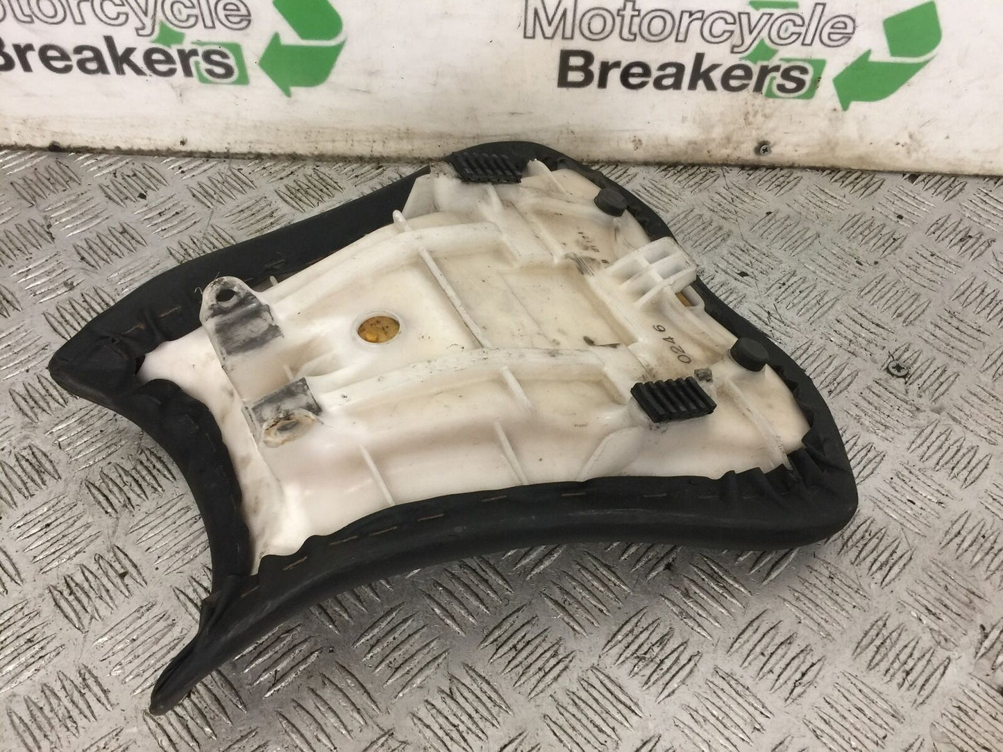 KAWASAKI ZX6R FRONT SEAT YEAR 2009-2012 (STOCK 897)