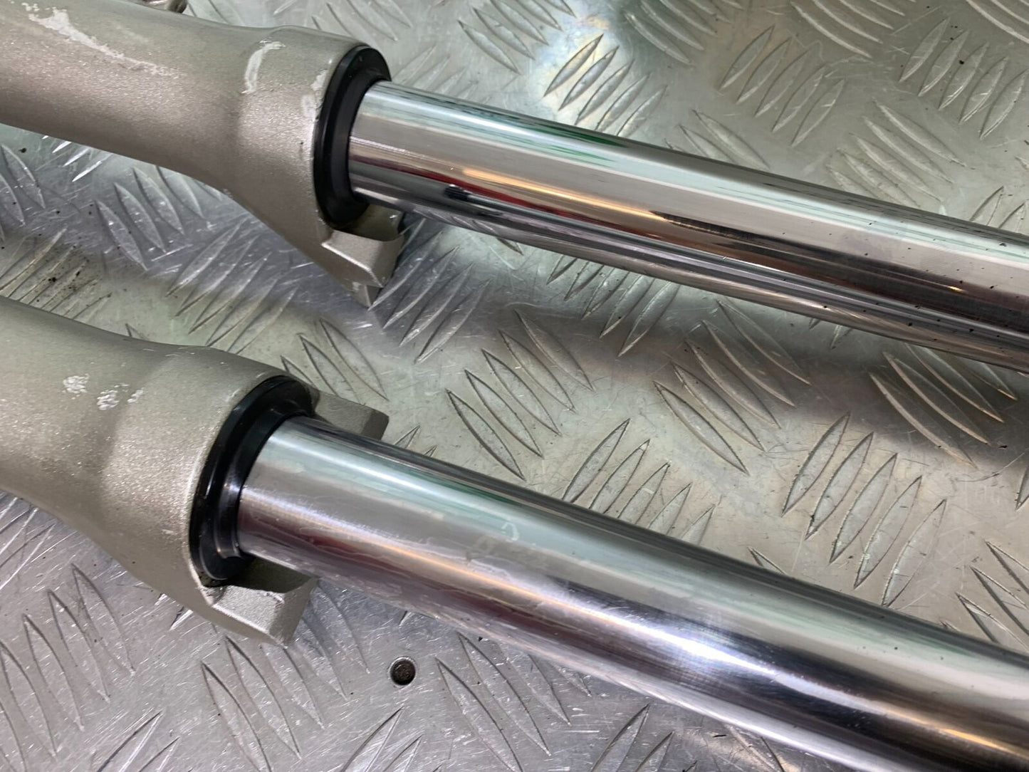 YAMAHA XV750 XV 750 VIRAGO FORKS YEAR 1992 (CMB1016)
