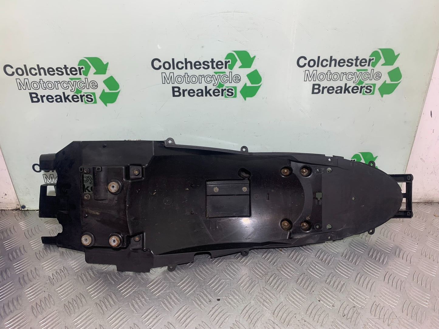 KAWASAKI GTR1400 GTR 1400 UNDERTRAY YEAR 2007-2009 (CMB1174)