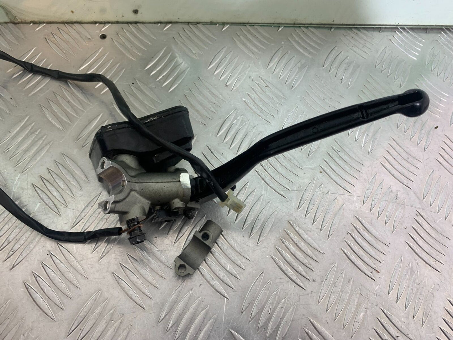 DUCATI DIAVEL 1200 BRAKE MASTER CYLINDER YEAR 2014-17 (CMB1054)