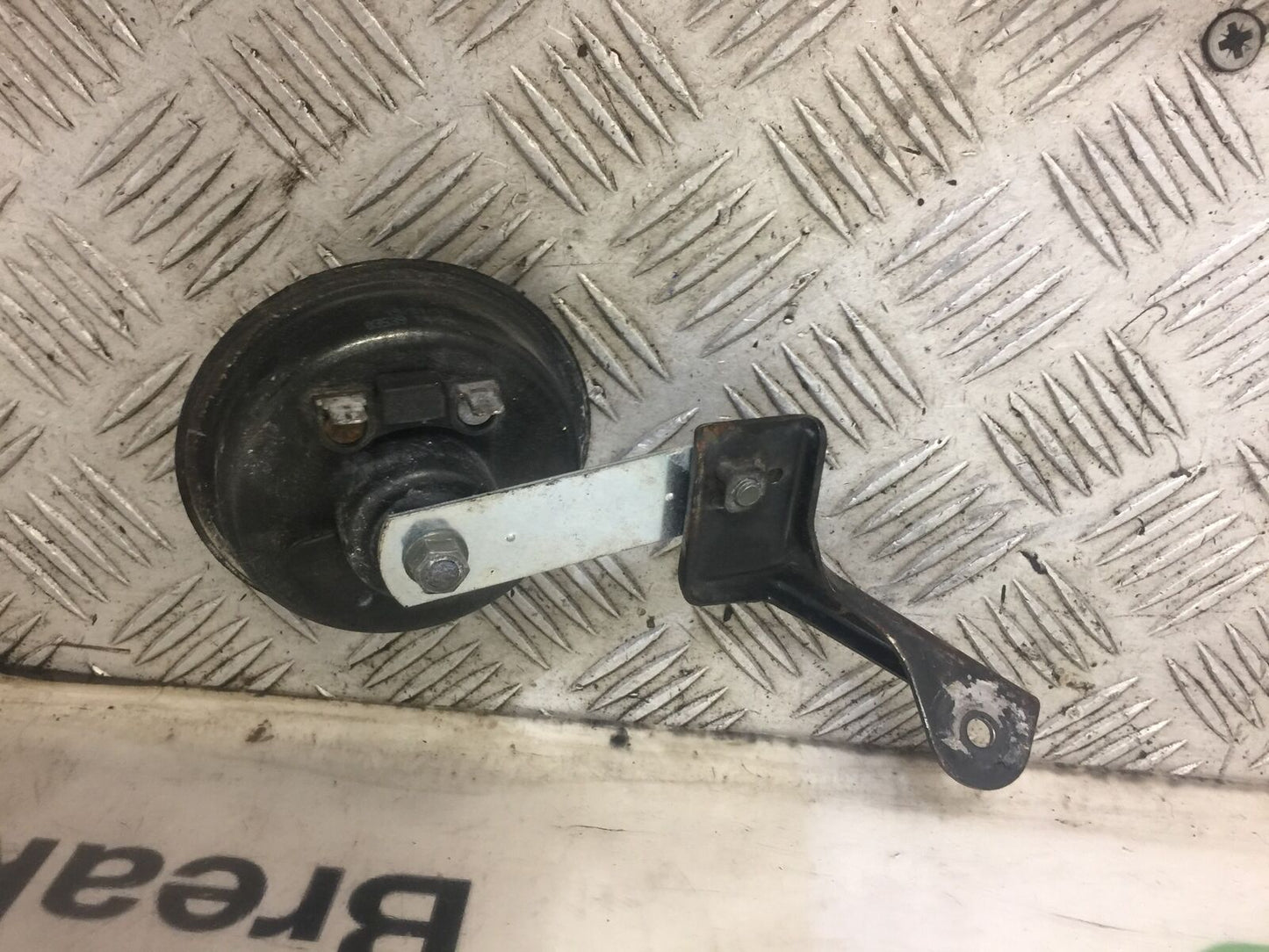 YAMAHA YZF R1 5JJ HORN YEAR 2000-01 (STOCK 622)