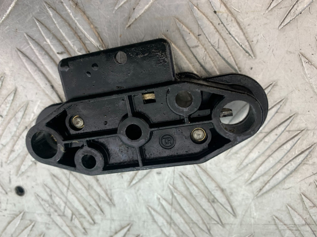 SUZUKI GSXR600 GSXR 600 SRAD SEAT CATCH YEAR 1997-2000 (CMB1276)