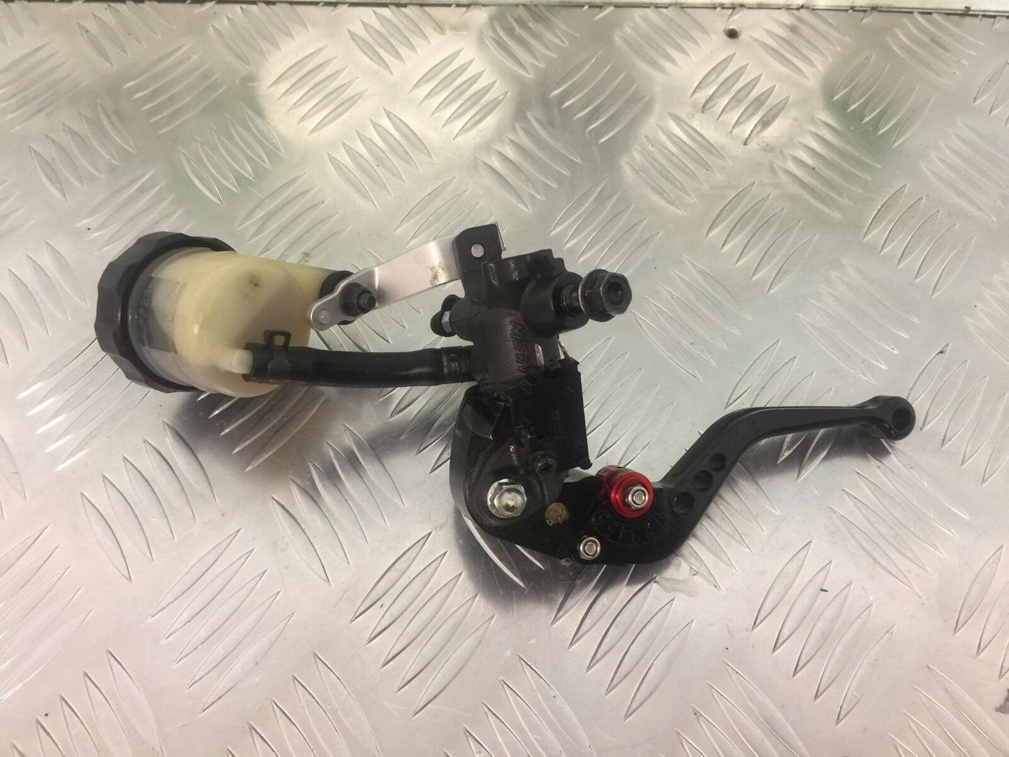 HONDA CBR1000 rr FIREBLADE FRONT BRAKE MASTER CYLINDER 2008-2011 (STOCK 930)