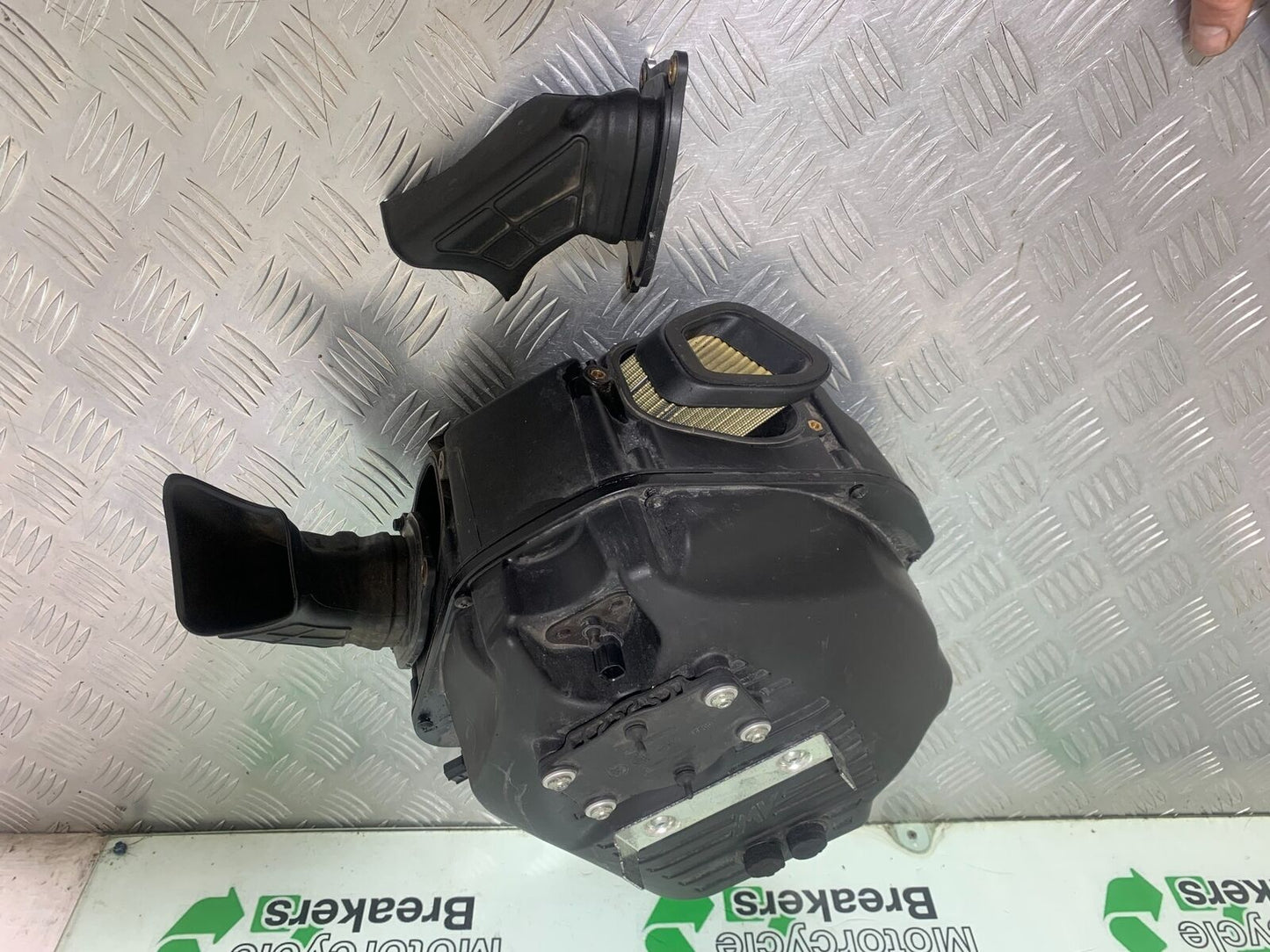 MV AGUSTA TURISMO VELOCE 800 AIRBOX YEAR 2014-17 (CMB1051)