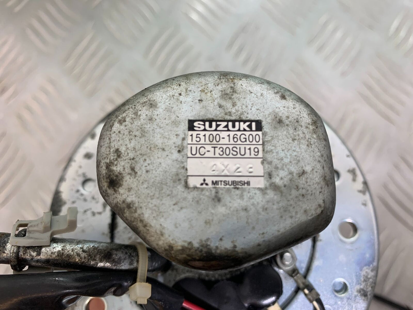 SUZUKI SV650 SV 650 PETROL PUMP YEAR 2003-2006 (CMB1024)