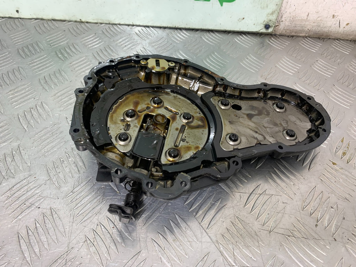 TRIUMPH 955I SPRINT RS CLUTCH COVER YEAR 1999-04