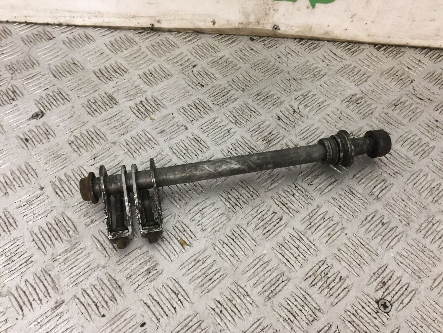 HONDA XL1000 VARADERO REAR WHEEL SPINDLE YEAR 2004 (STOCK 764)