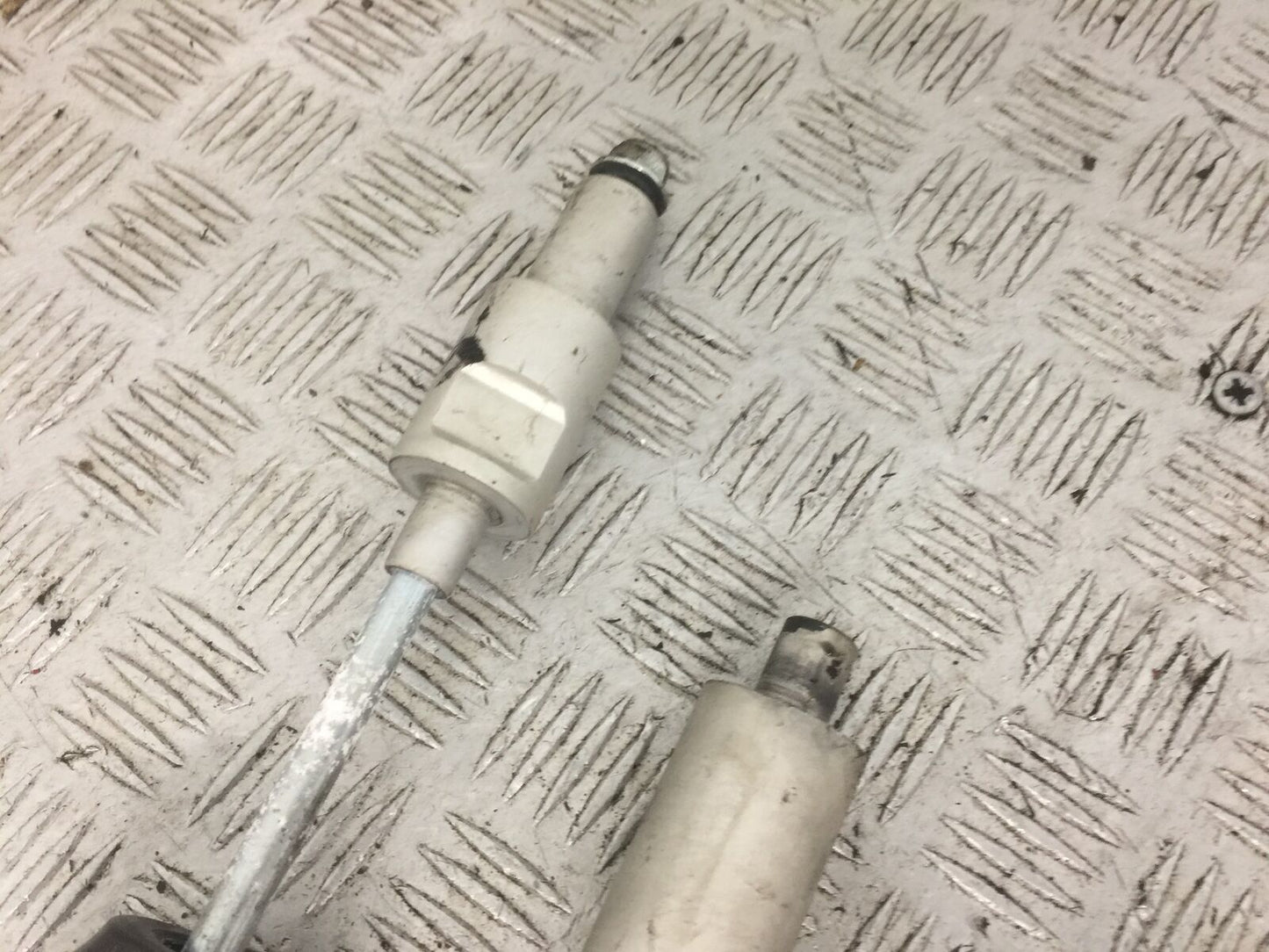 APRILIA TUONO 1000 CRASH BOBBINS YEAR 2003-2004 (STOCK 767)