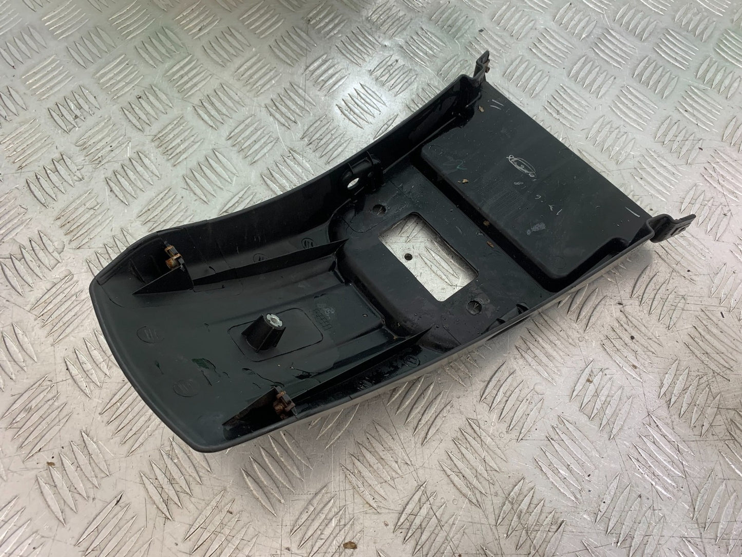 ROYAL ENFIELD HIMALAYAN 411 REAR MUDGUARD YEAR 2018-2023 (CMB1279)
