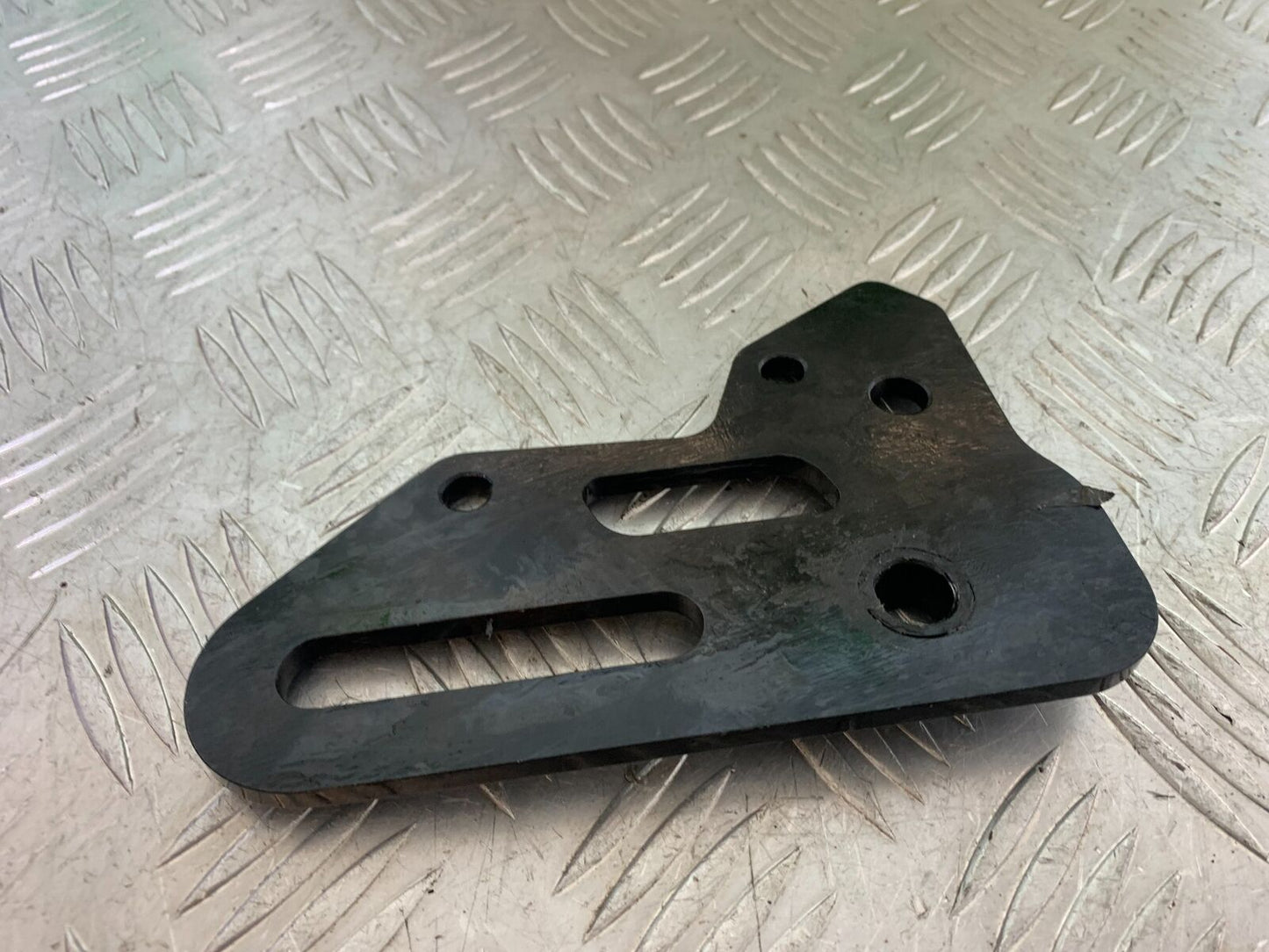 BENELLI BN125 BN 125 REAR CALIPER BRACKET YEAR 2018-2021 (CMB1080)