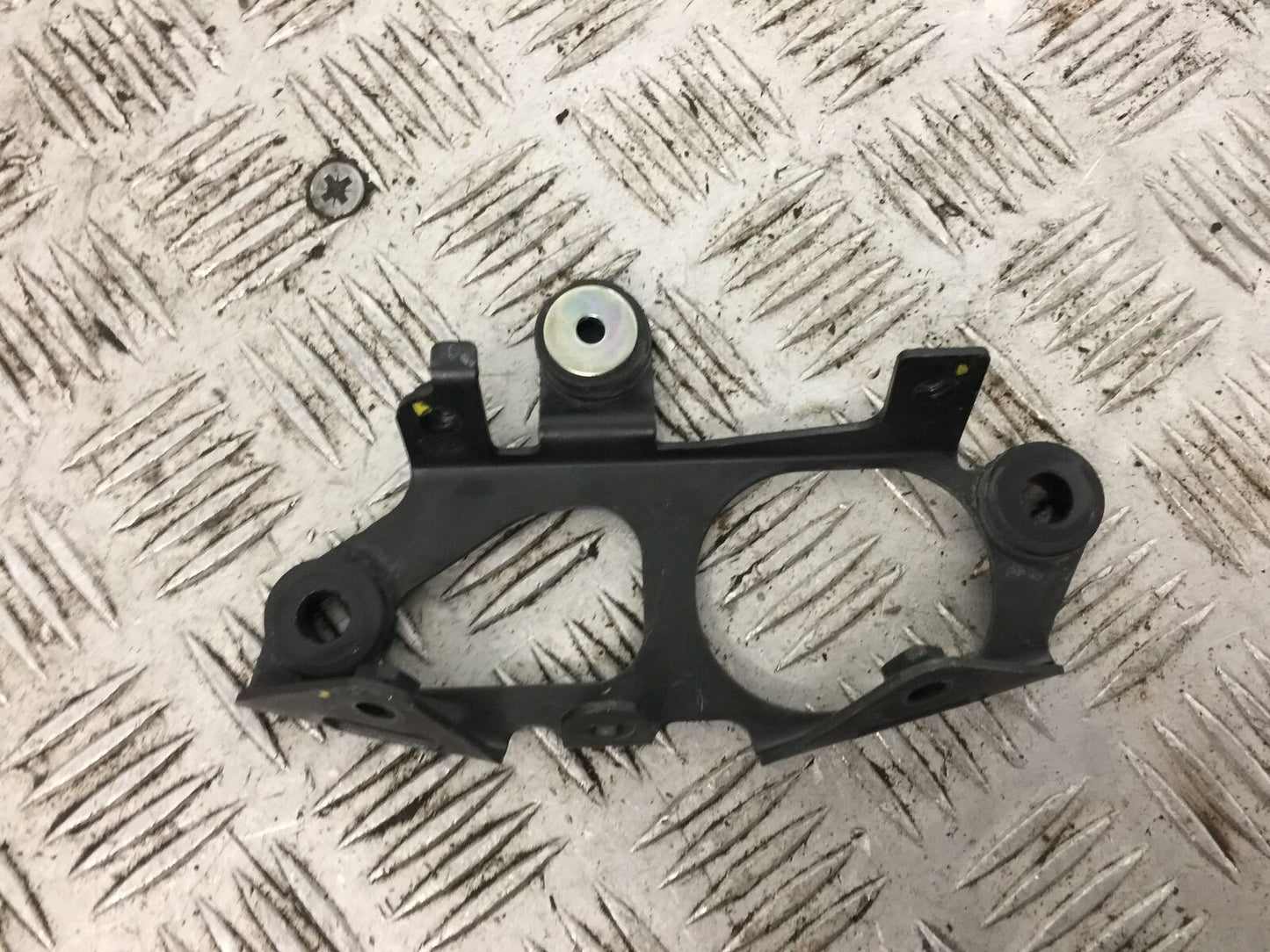 YAMAHA MT03 SPEEDO BRACKET YEAR 2018 (STOCK 801)