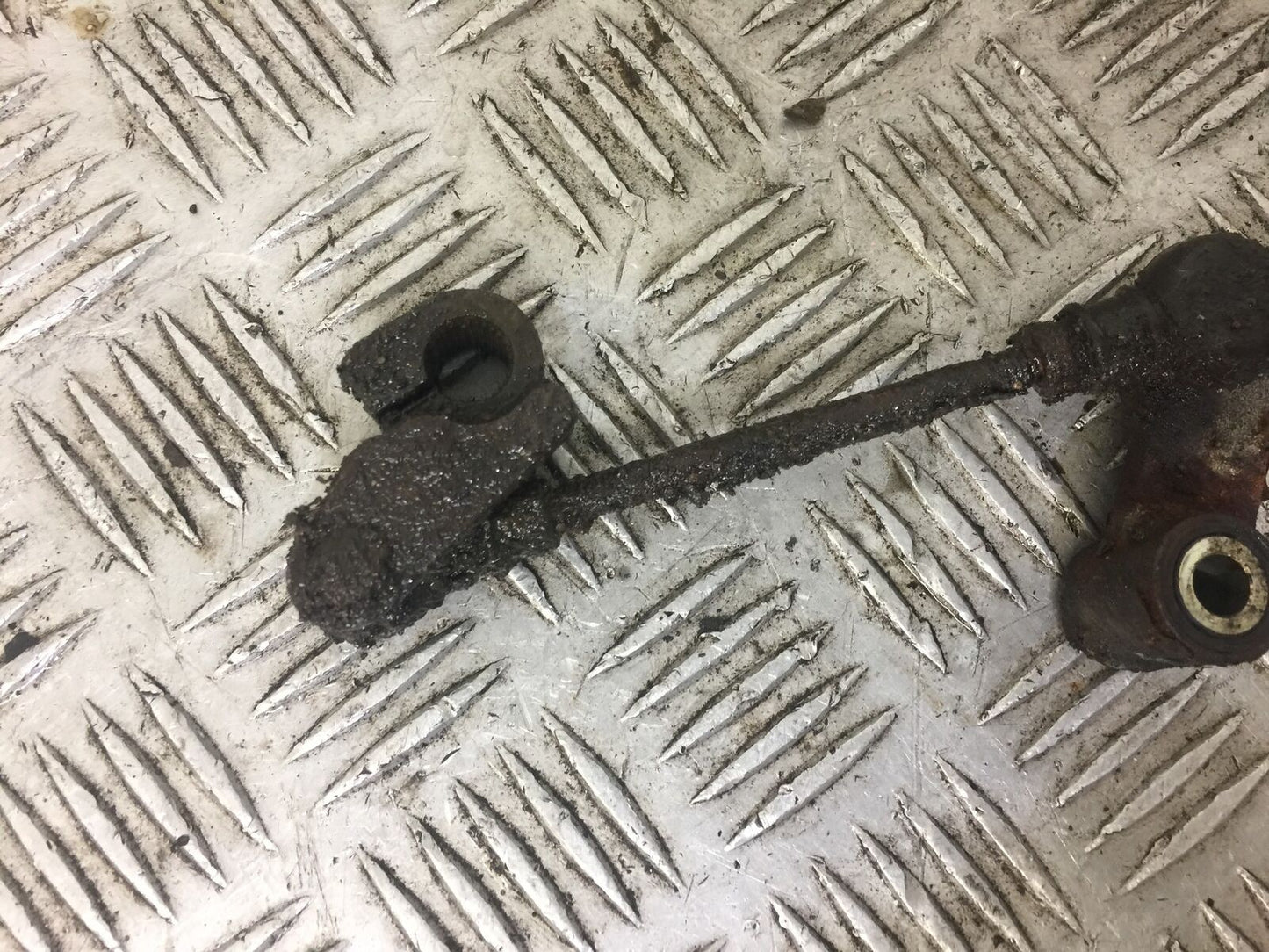 HONDA ST1100 ST 1100 PAN EUROPEAN GEAR LEVER YEAR 1992 (STOCK NO 584)