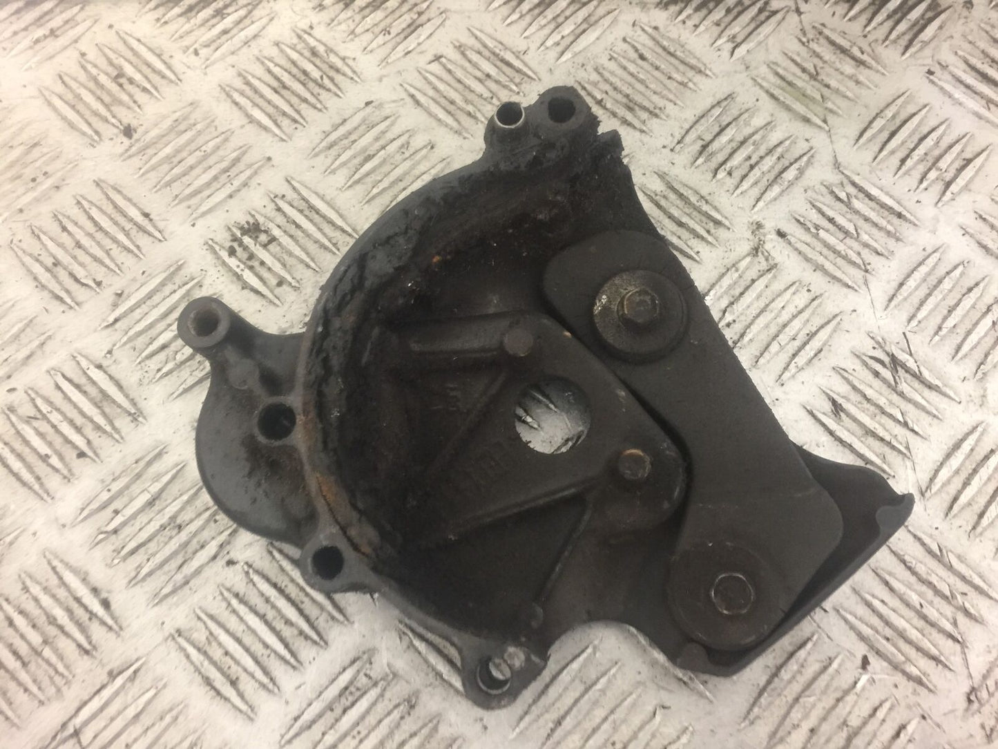 HONDA VFR800 VFR 800 PRE V-TEC SPROCKET COVER YEAR 2003 (STOCK 430)