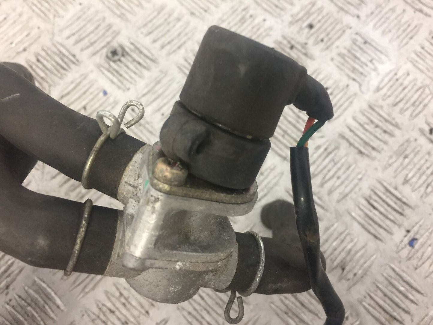 HONDA CB900 CB 900 HORNET AIR VALVE YEAR 2002-06 (STOCK 633)