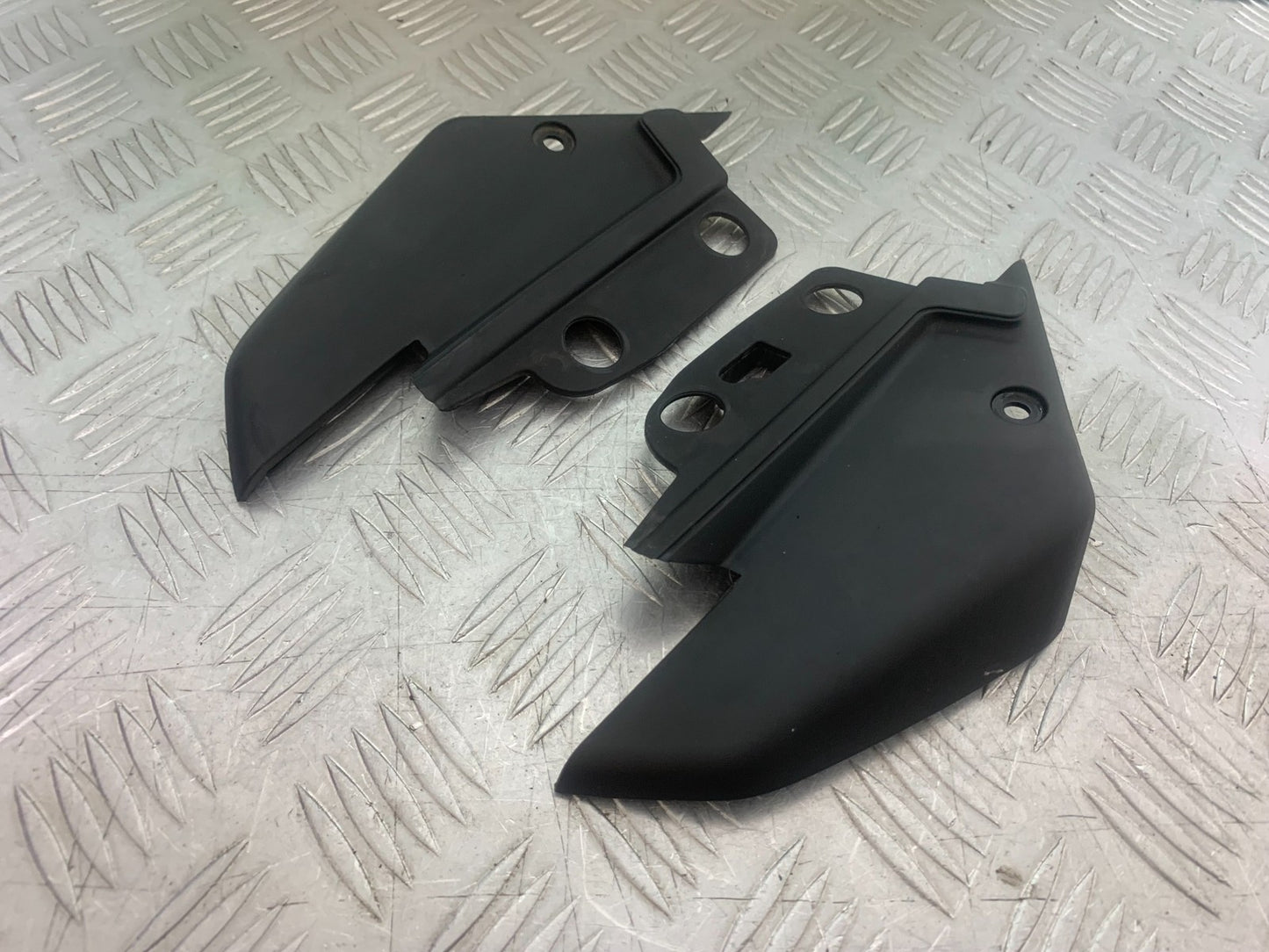 APRILIA SL750 SL 750 SHIVER FAIRING INFILL TRIMS YEAR 2008-2016 (CMB1242)