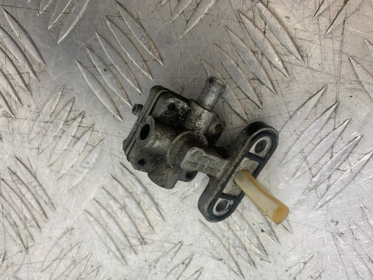 SUZUKI GSX750 INAZUMA PETROL TAP YEAR 1998-2003 (CMB1308)