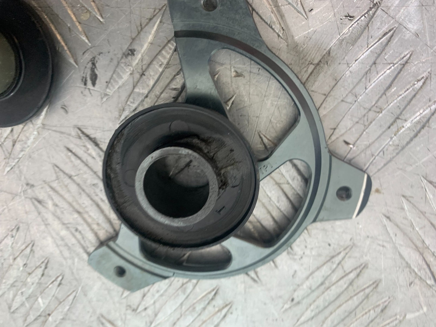 KAWASAKI KXF250 KXF 250 FRONT DISC COVER MOUNTING PLATE YEAR 2006-2008 (CMB1309)