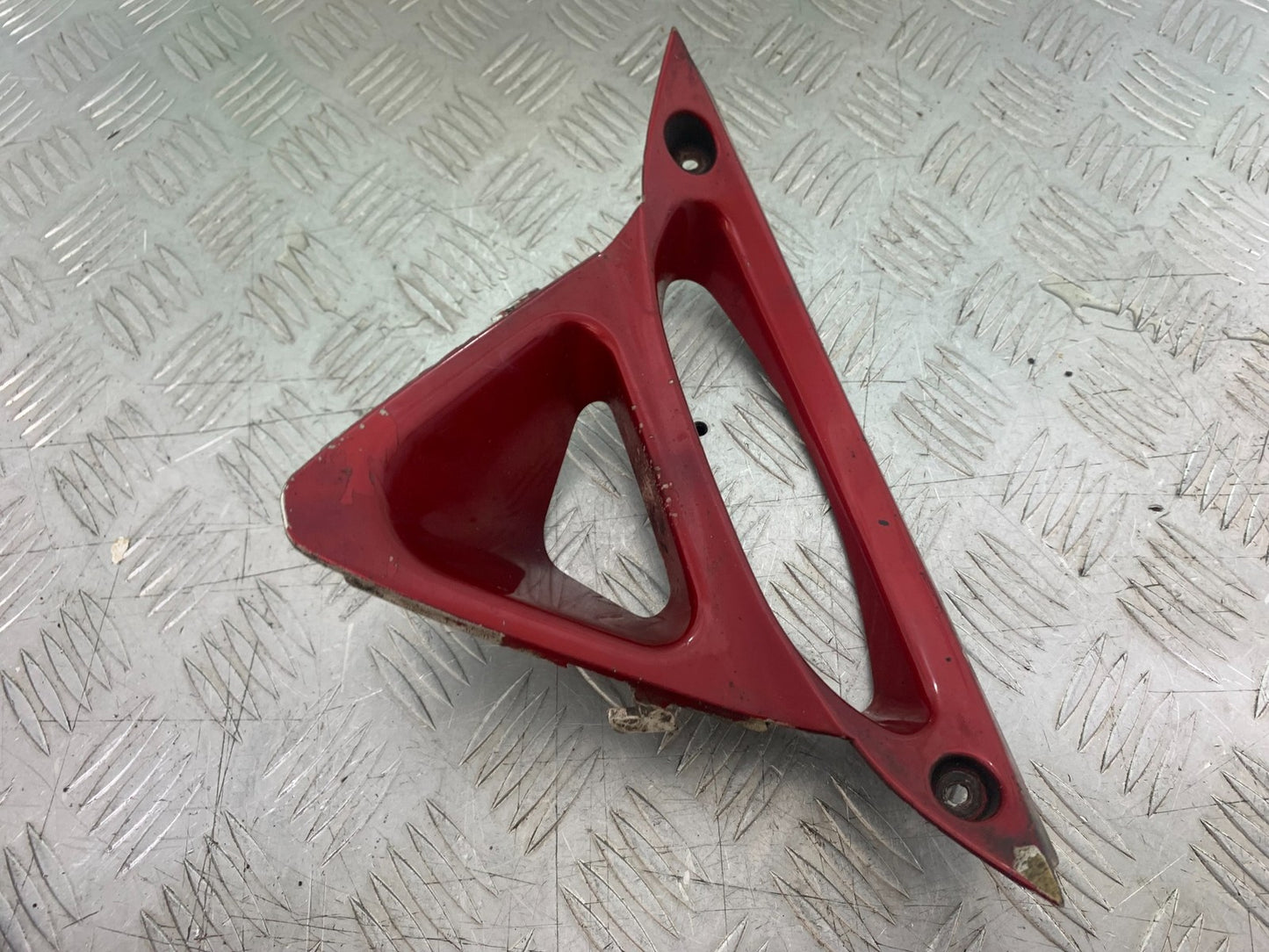 YAMAHA YZF1000 THUNDERACE FAIRING V-PIECE YEAR 1997-2000 (CMB1204)