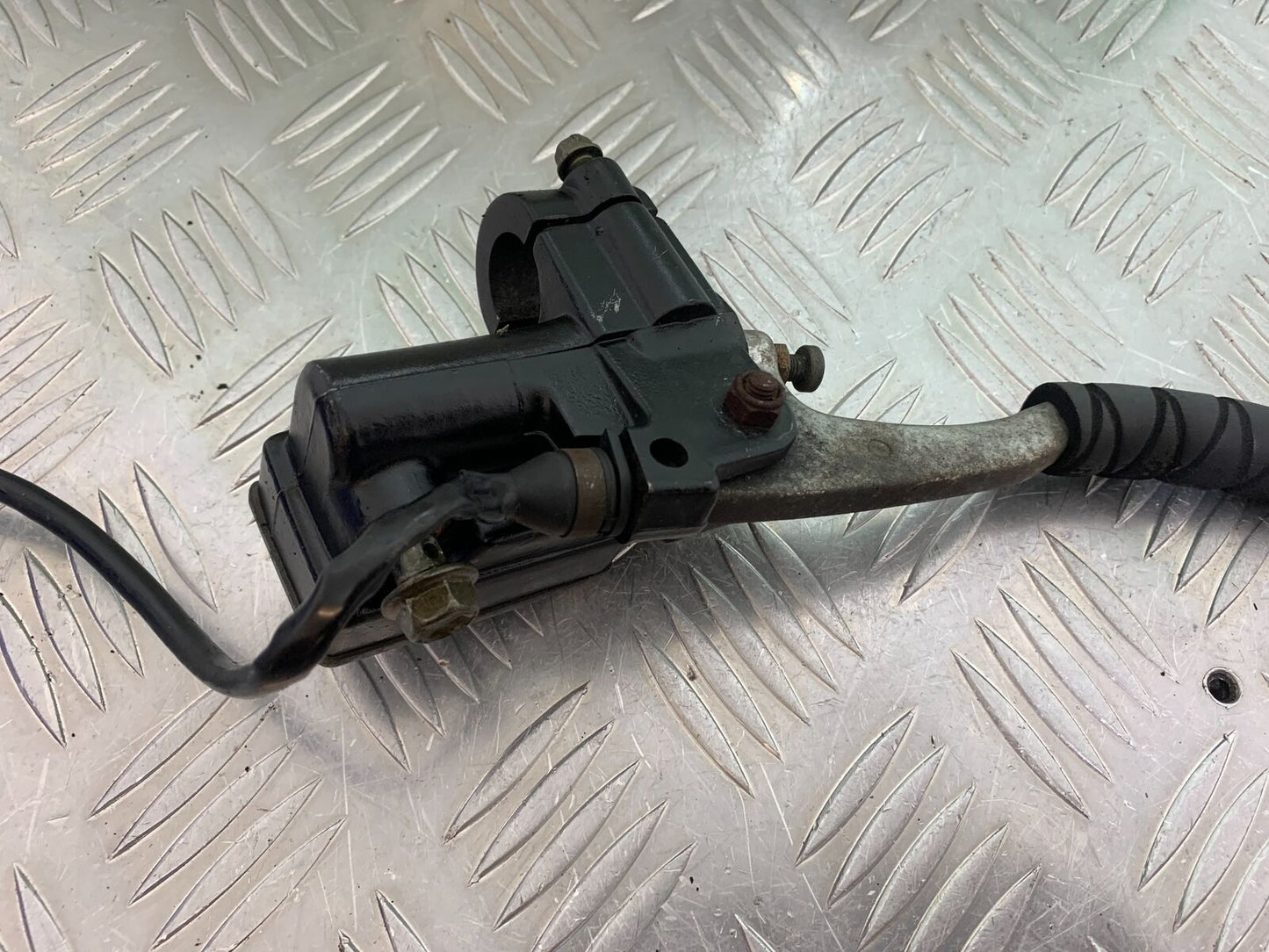YAMAHA SR125 SR 125 FRONT BRAKE MASTER CYLINDER YEAR 1996-2003 (CMB1021)