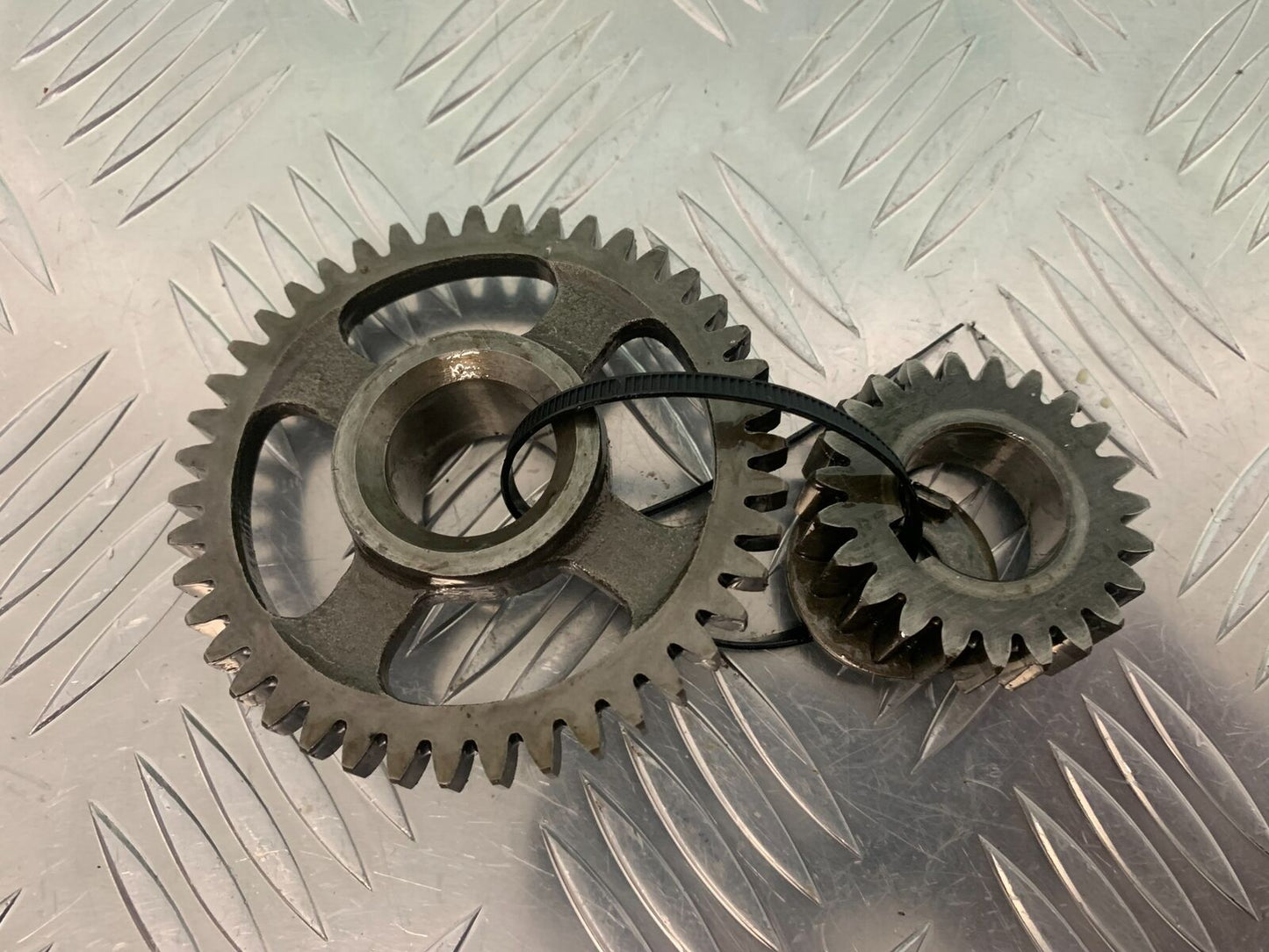 YAMAHA XT250 XT 250 2X ENGINE GEARS YEAR 1980-1982 (STOCK 944)