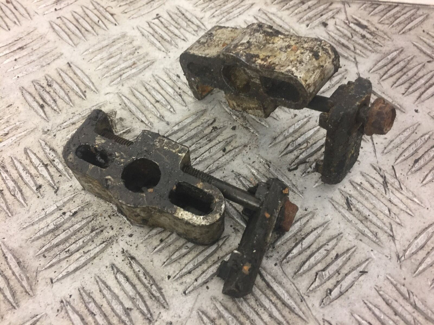SUZUKI GSX550 ES GSX 550 ES CHAIN ADJUSTERS YEAR 1985