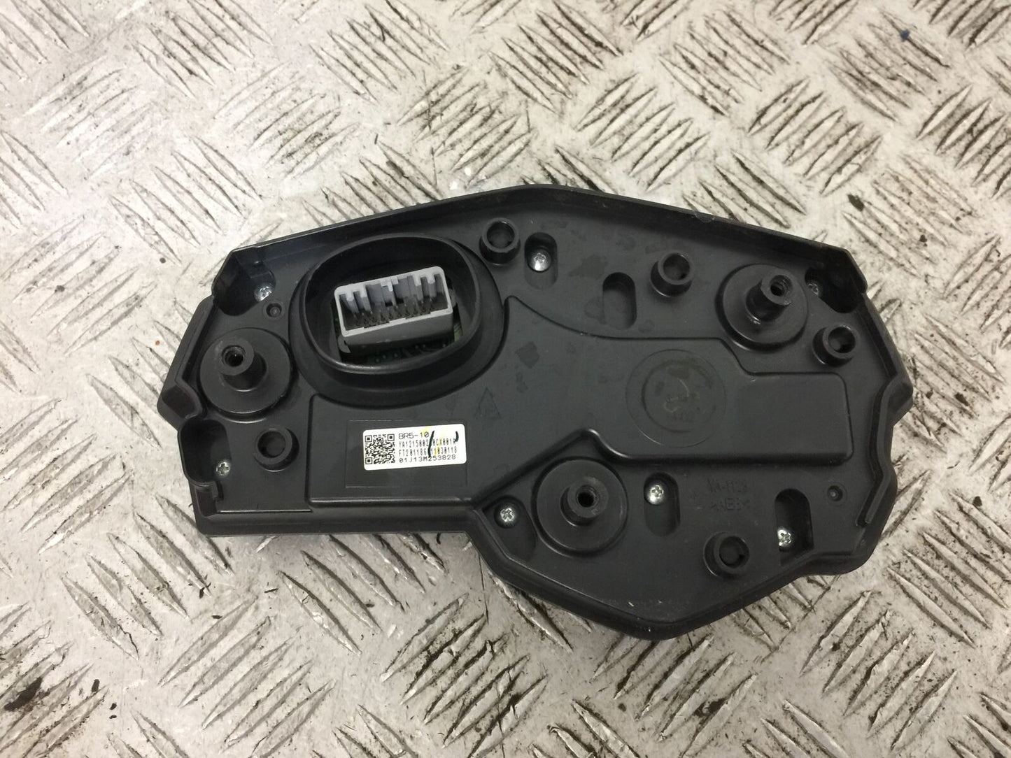 YAMAHA MT03 CLOCKS SPEEDO DASH (DONE 961 MILES) YEAR 2018 (STOCK 801)