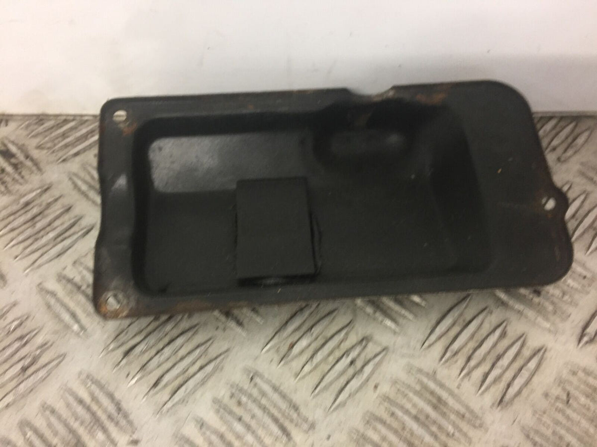 SUZUKI GSX550 ES GSX 550 ES STARTER MOTOR COVER YEAR 1985