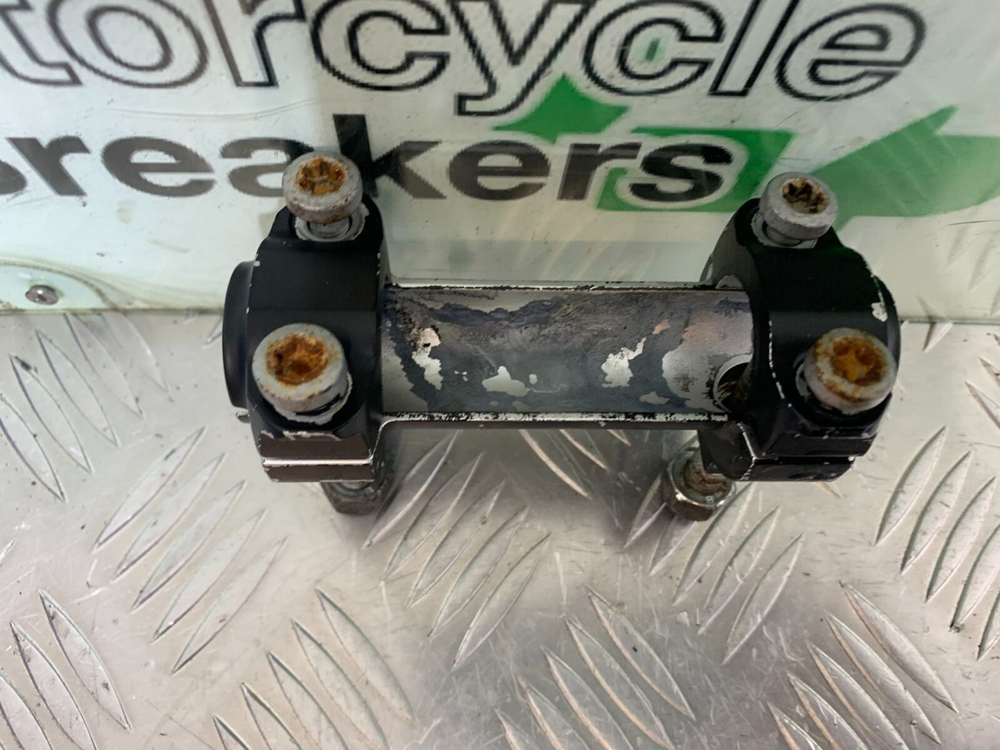 KTM 990 SUPERMOTO T HANDLEBAR RISERS YEAR 2010-2011 (CMB1067)