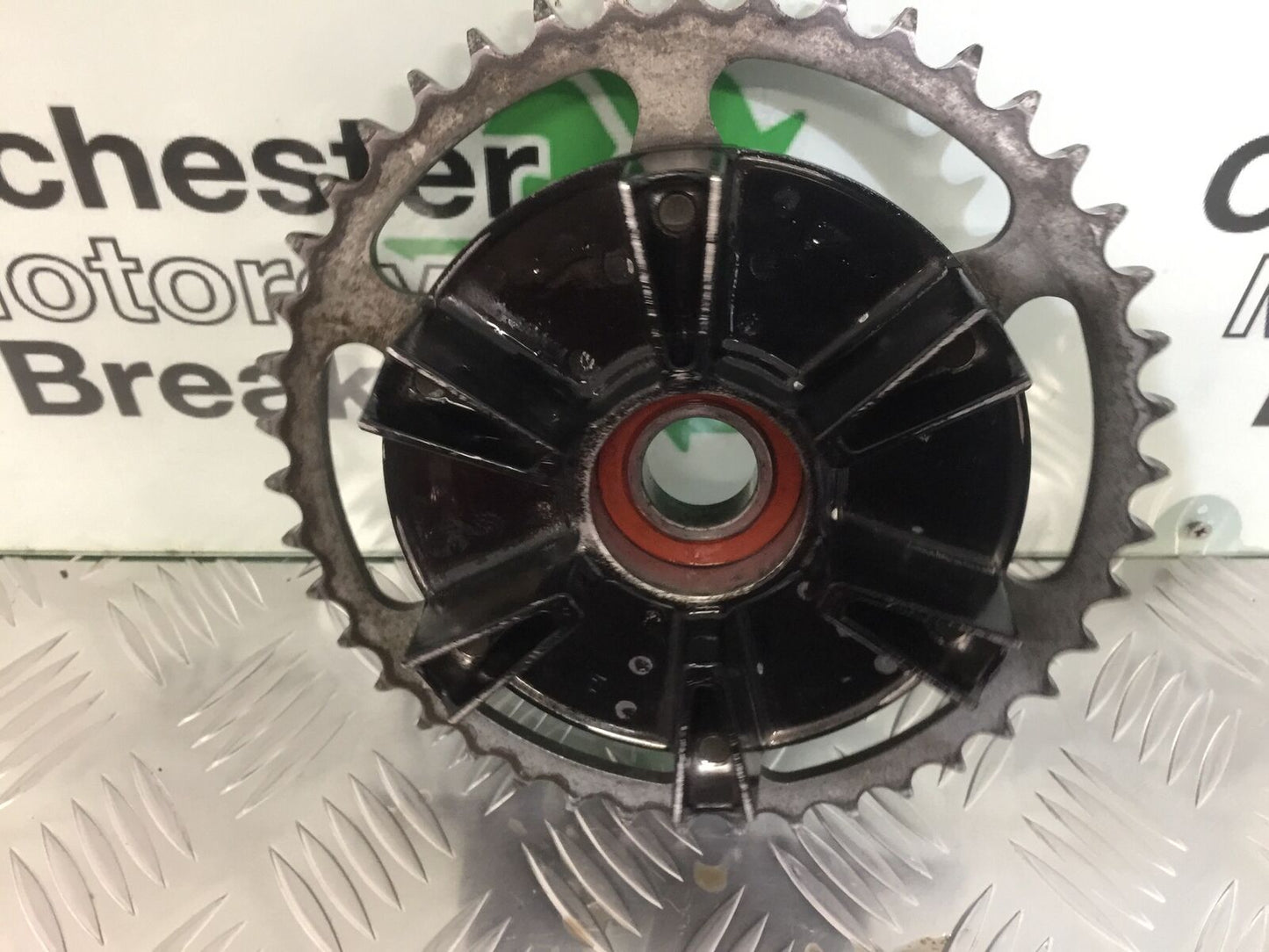YAMAHA YZF R1 5PW SPROCKET CARRIER YEAR 2002-2003 (STOCK 929)