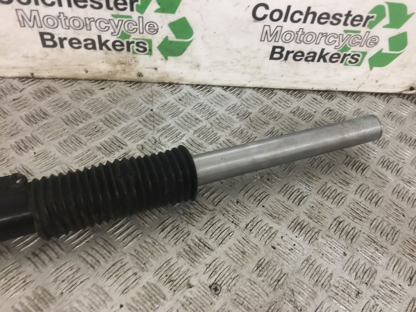 TRIUMPH TROPHY 900 RIGHT FORK 1993-95 (STOCK 799)