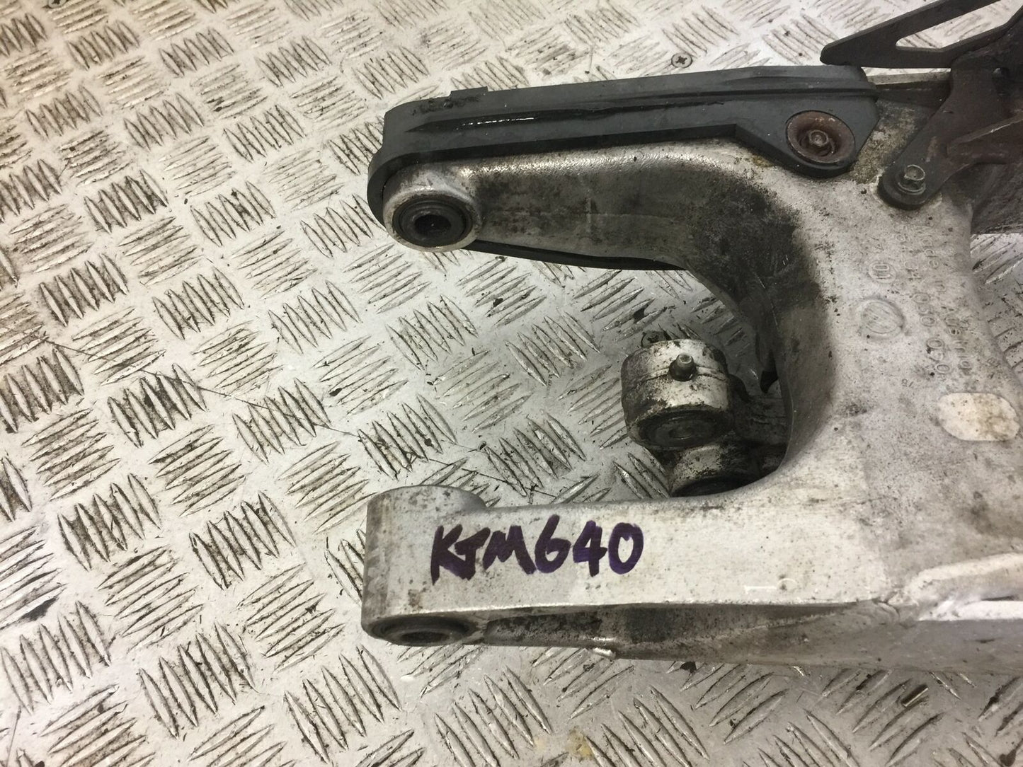 KTM640 KTM 640 SWINGARM YEAR 2004
