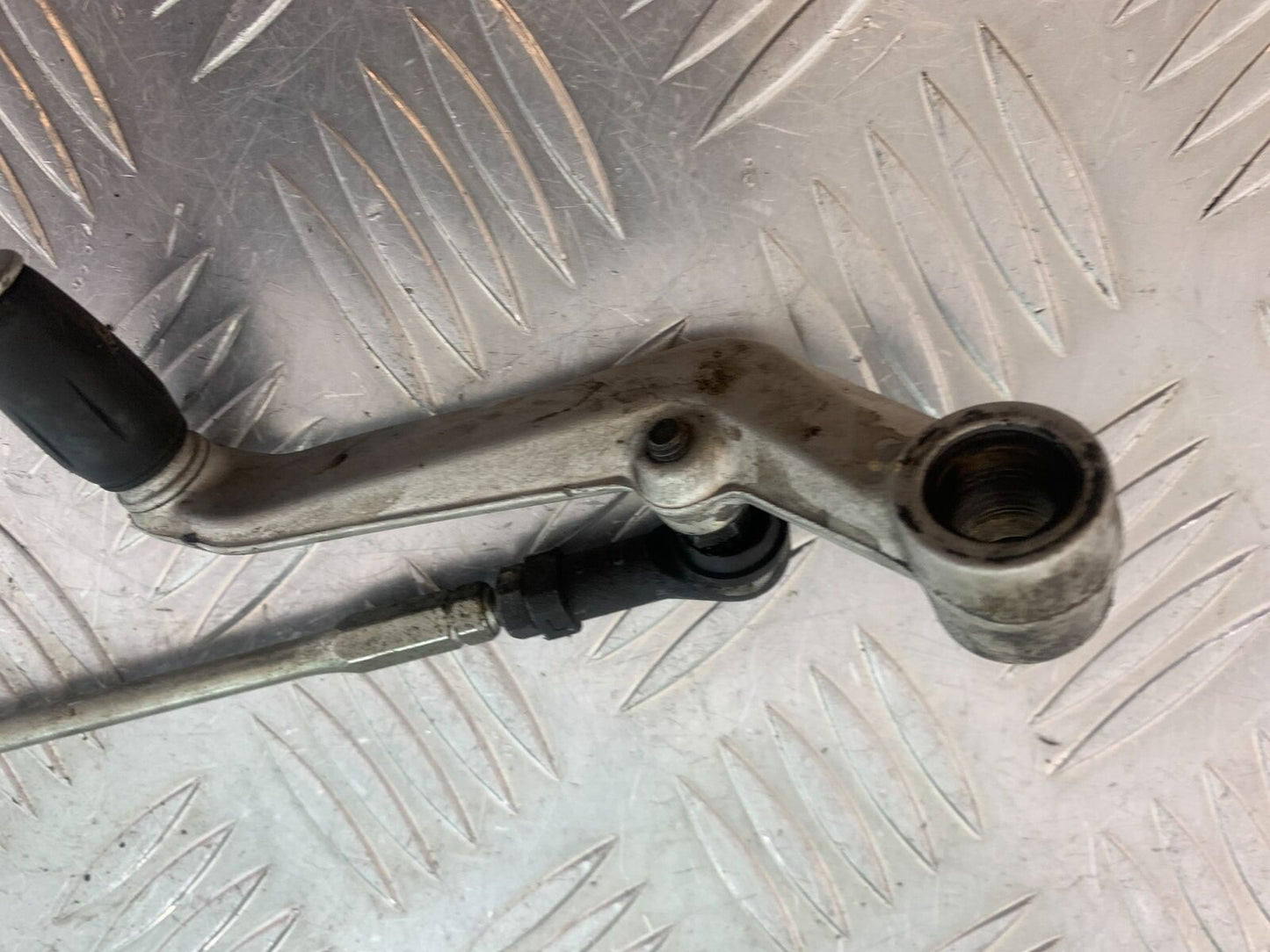 MV AGUSTA TURISMO VELOCE 800 GEAR LEVER YEAR 2014-17 (CMB1051)