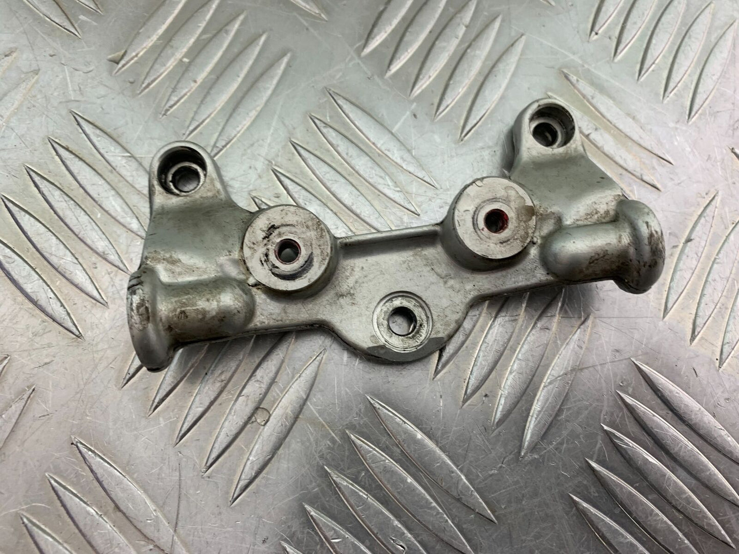 DUCATI 1199 PANIGALE PETROL TANK BRACKET YEAR 2012-2014 (CMB1047)