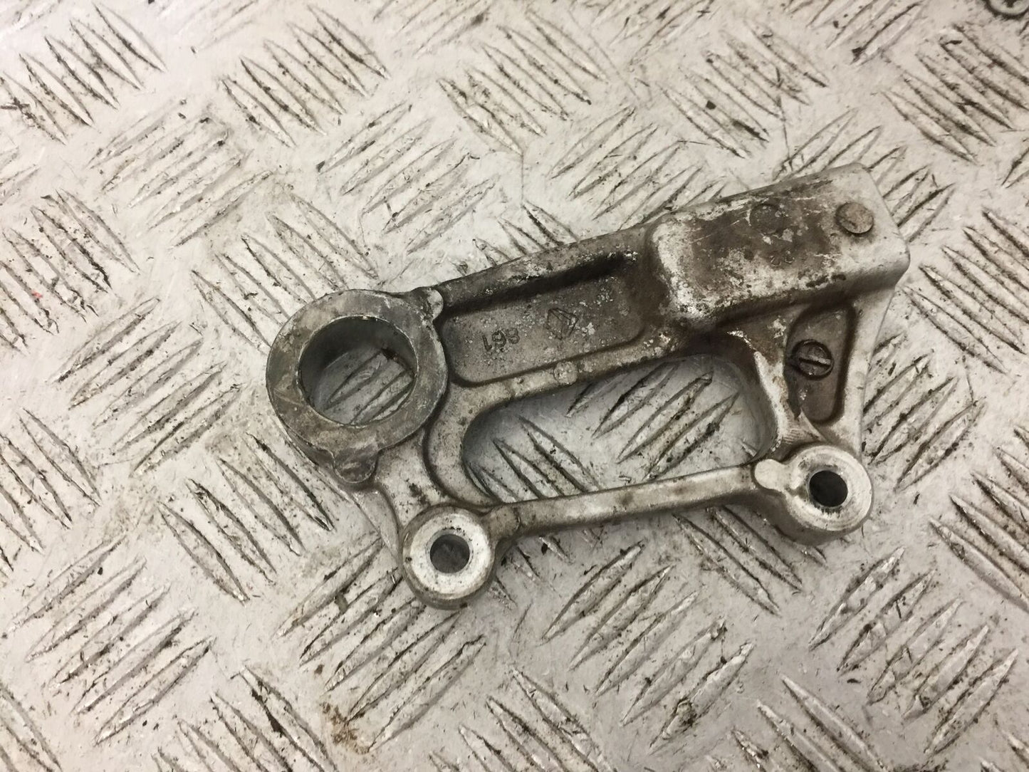 KAWASAKI ZX6R ZX636 B1H REAR CALIPER BRACKET YEAR 2003 2004 (STOCK 788)