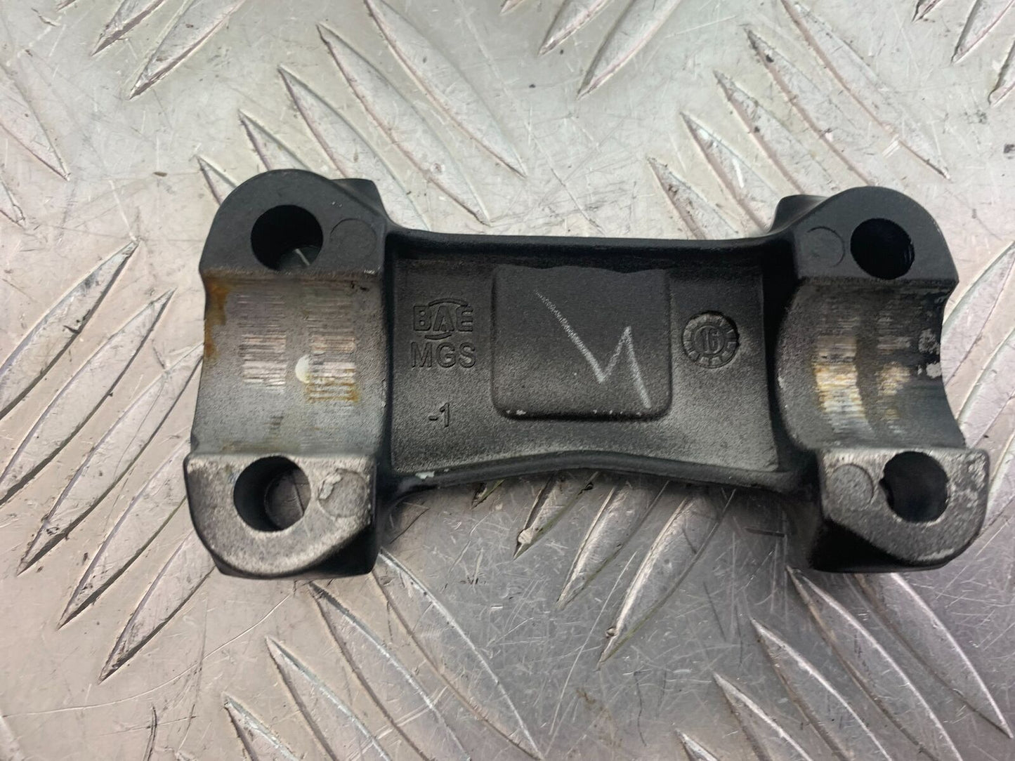 HONDA CB650 F CB 650 FA-H HANDLEBAR CLAMP YEAR 2017- 2019 (CMB1087)