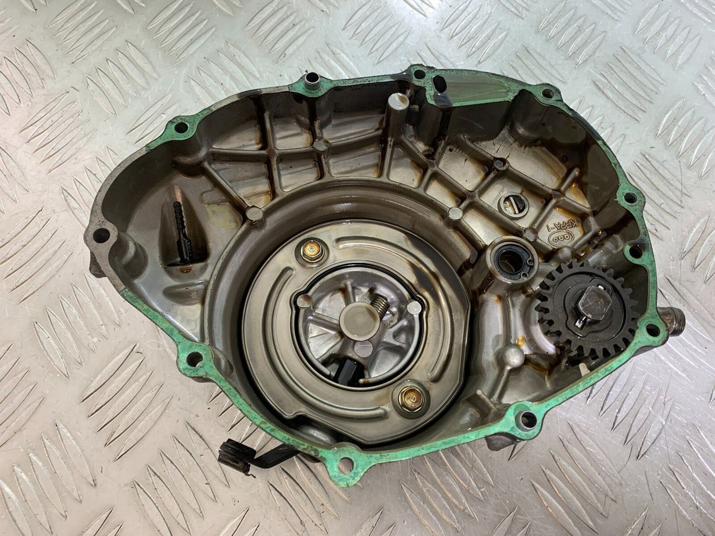 HONDA CBR125 CBR 125 CLUTCH COVER YEAR 2004-06 (CMB1040)