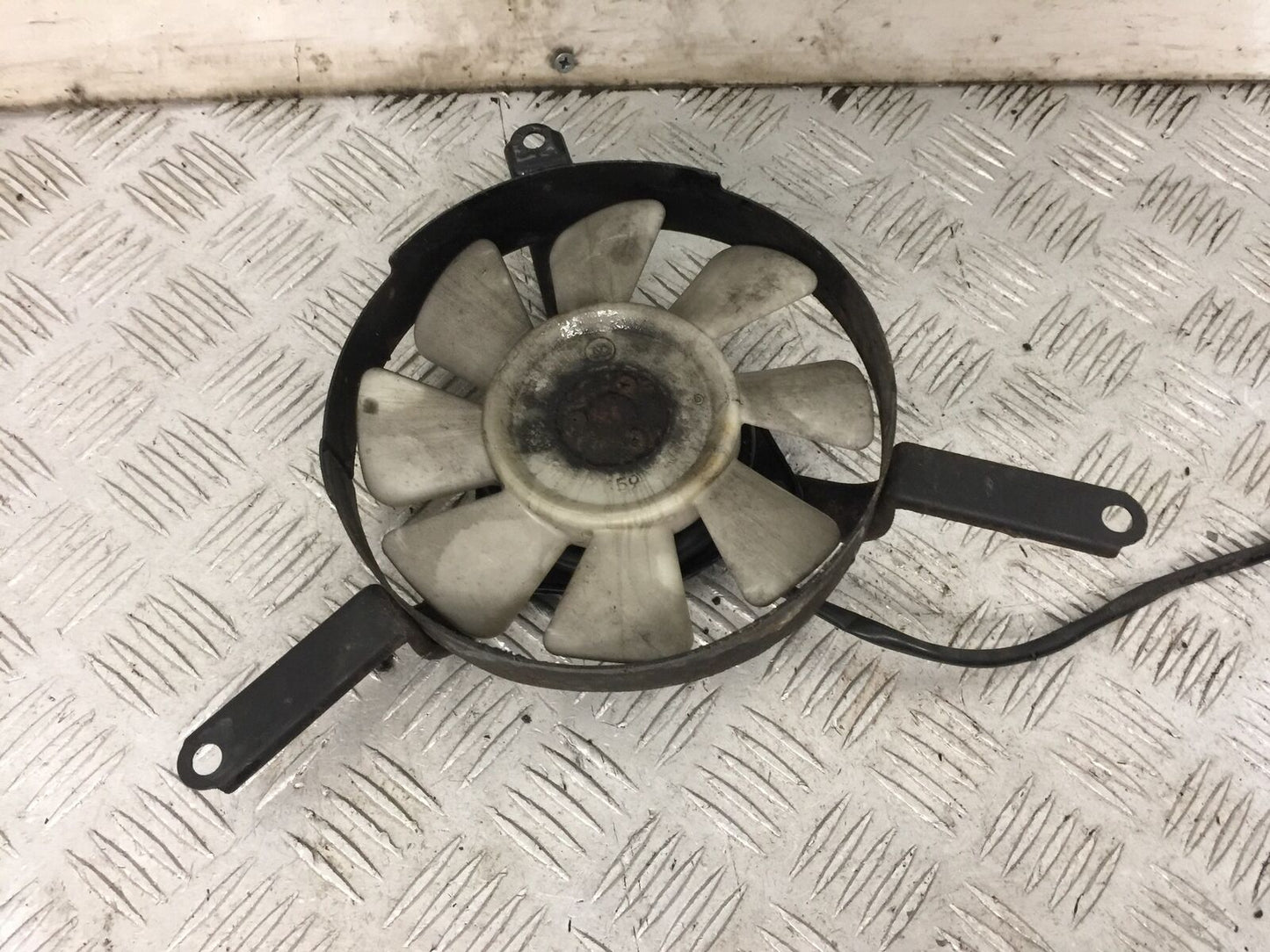 YAMAHA XTZ 750 SUPER TENERE RADIATOR FAN YEAR 1990-1995 (STOCK 889)