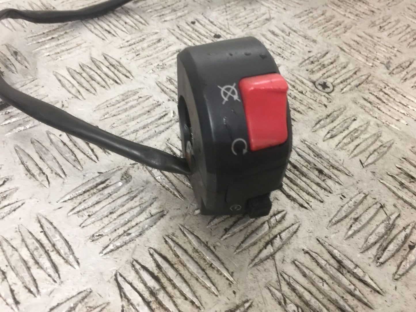 DUCATI 696 MONSTER RIGHT SWITCH GEAR YEAR 2008 (STOCK 768)