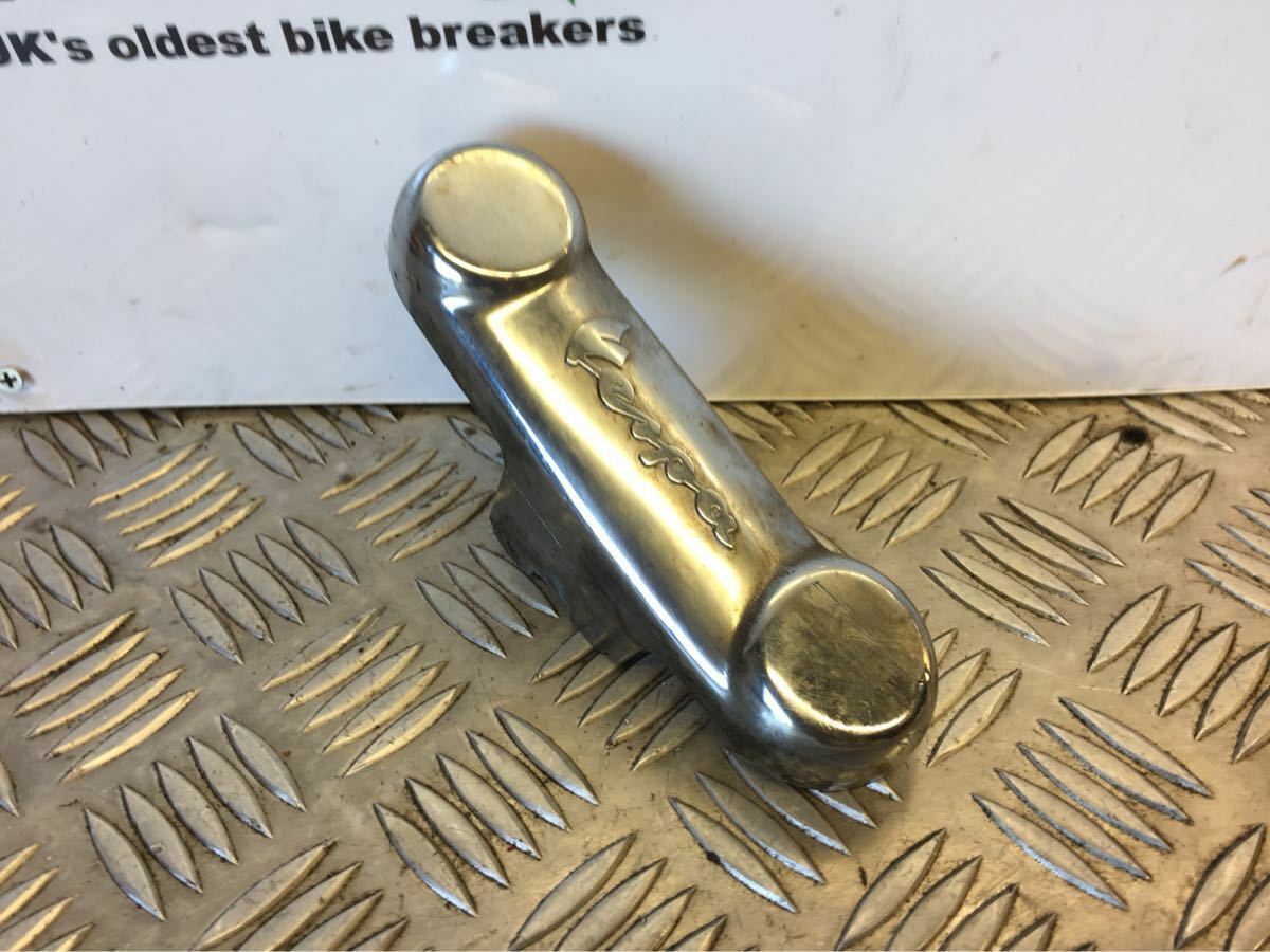 PIAGGIO VESPA GTS125 GTS 125 FORK INFILL COVER YEAR 2009
