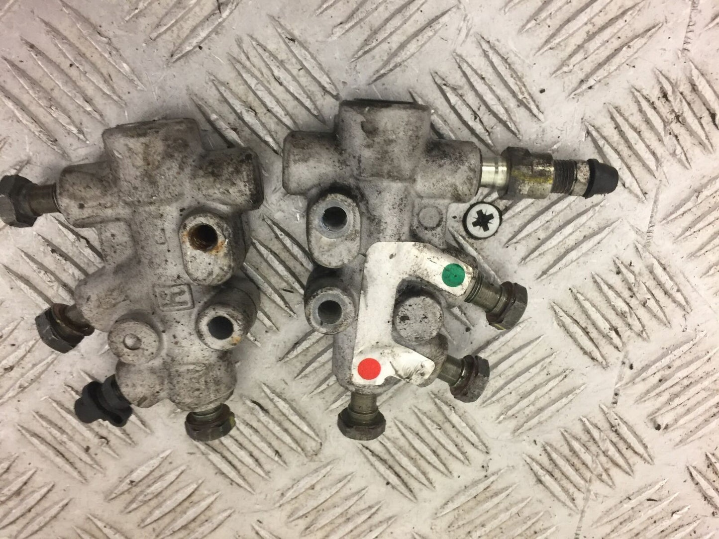 PIAGGIO MP3 300 YOURBAN LT BRAKE JOINERS YEAR 2012 STOCK 419