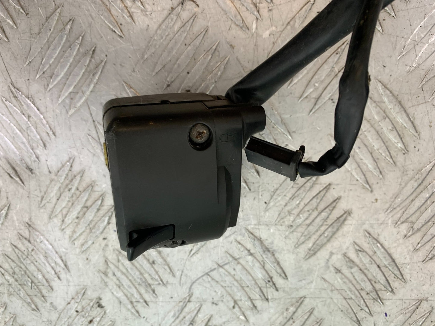 KAWASAKI ZX6R ZX6 J LEFT SWITCH GEAR YEAR 2000 (CMB1312)