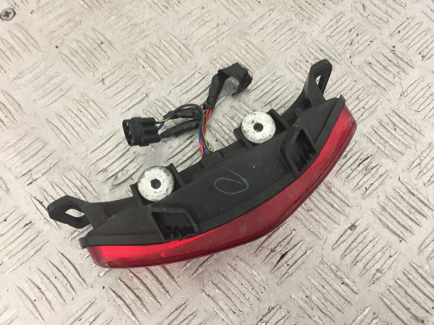 KAWASAKI VERSYS 1000 KLZ 1000 REAR LIGHT YEAR 2015-18 (STOCK 817)
