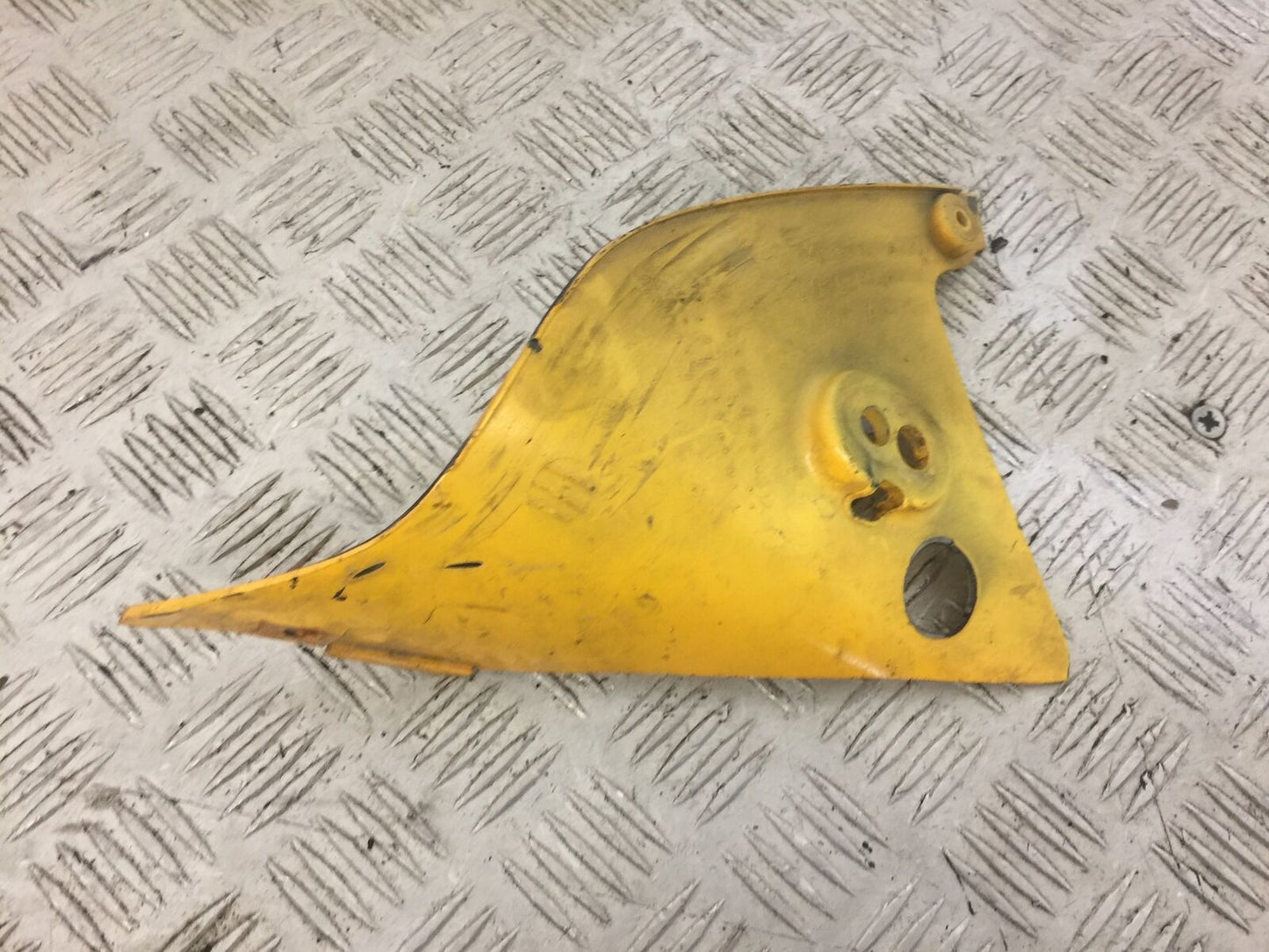 HONDA VTR1000 VTR 1000 FIRESTORM RIGHT INNER INFILL PANEL YEAR 1998 (STOCK 675)