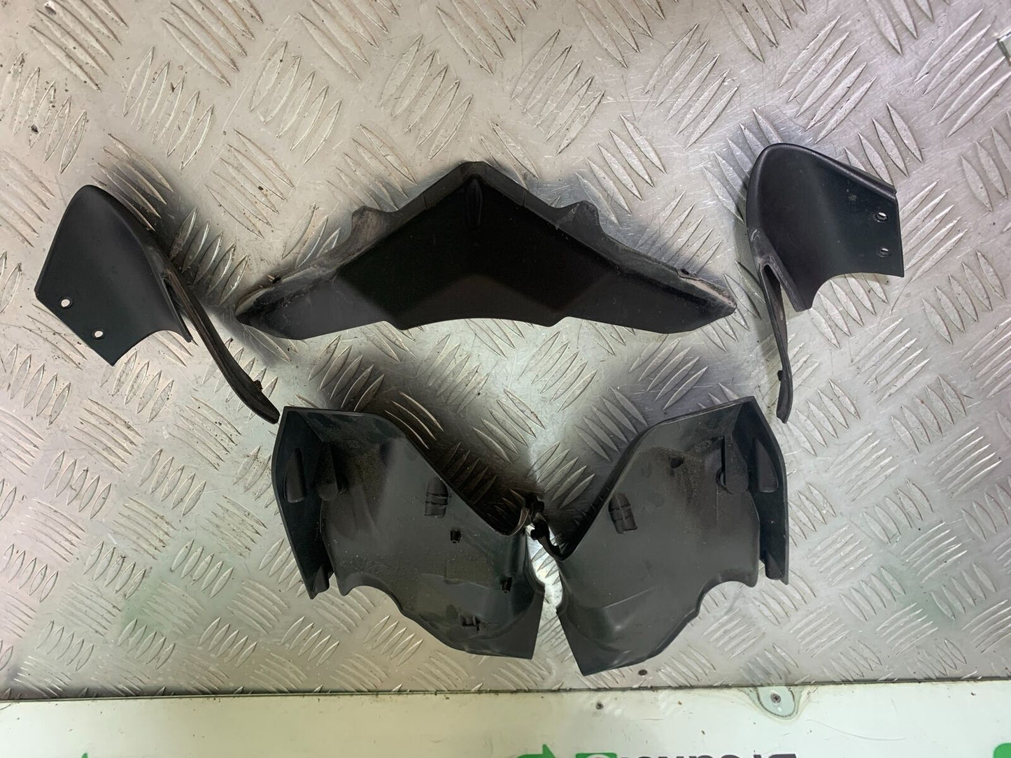MV AGUSTA TURISMO VELOCE 800 TOP FAIRING INFILLS YEAR 2014-17 (CMB1051)
