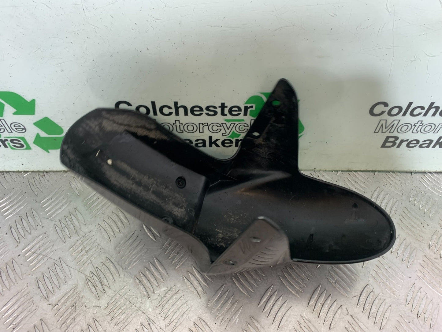 TRIUMPH SPEED TRIPLE R 1050 FRONT MUDGUARD 2009 (CMB1183)