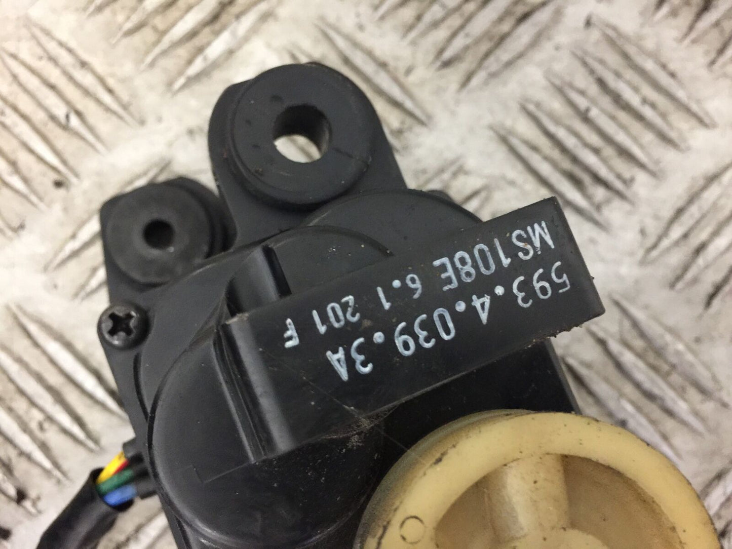 DUCATI 1299 PANIGALE SERVO MOTOR YEAR 2016