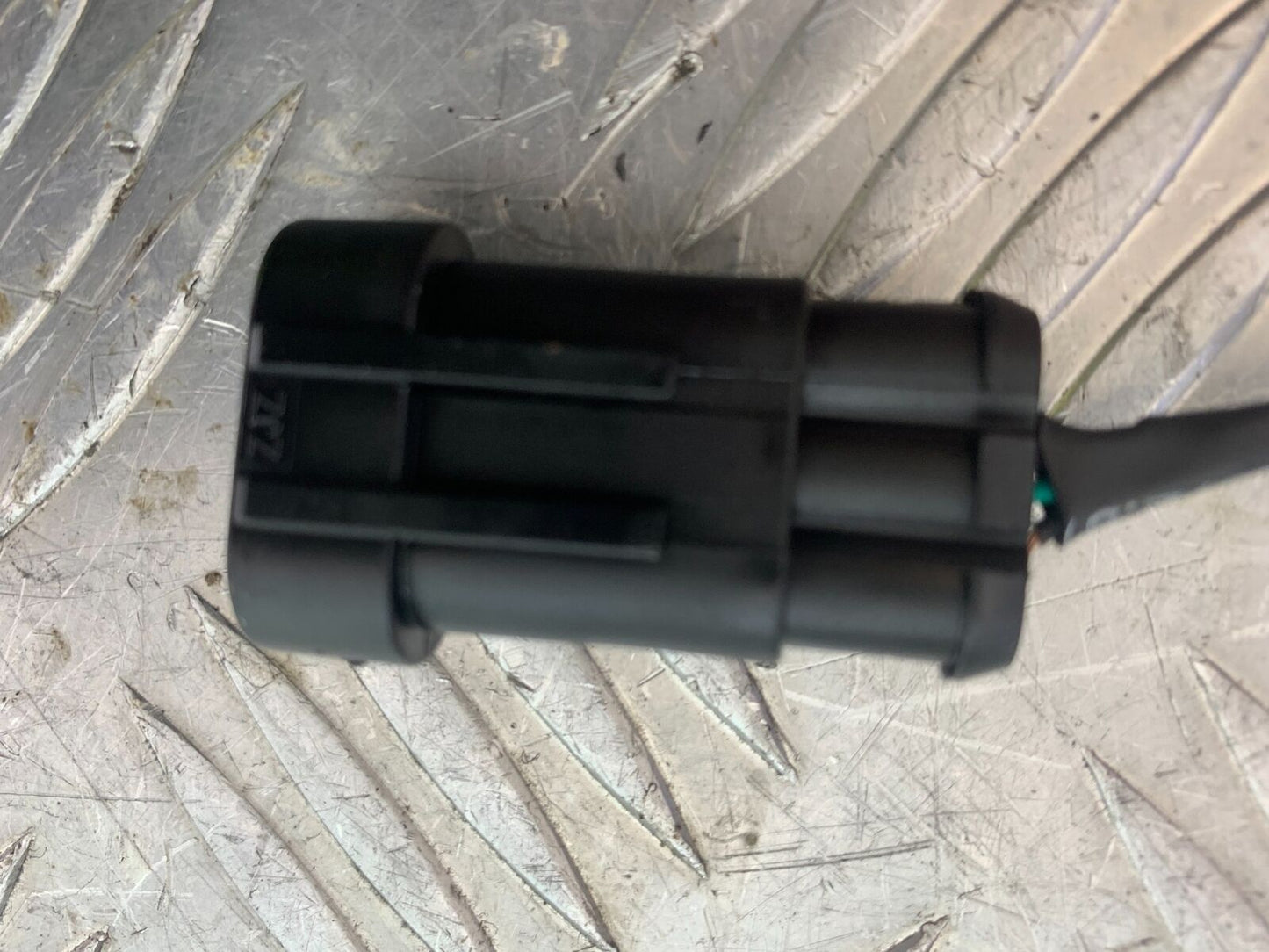 BENELLI TORNADO TNT 125 SIDE STAND SWITCH YEAR 2024 (CMB1090)